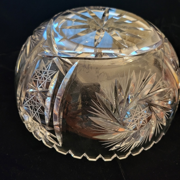 Vintage Bohemian Pinwheel Cut Crystal Bowl - Picture 7 of 7